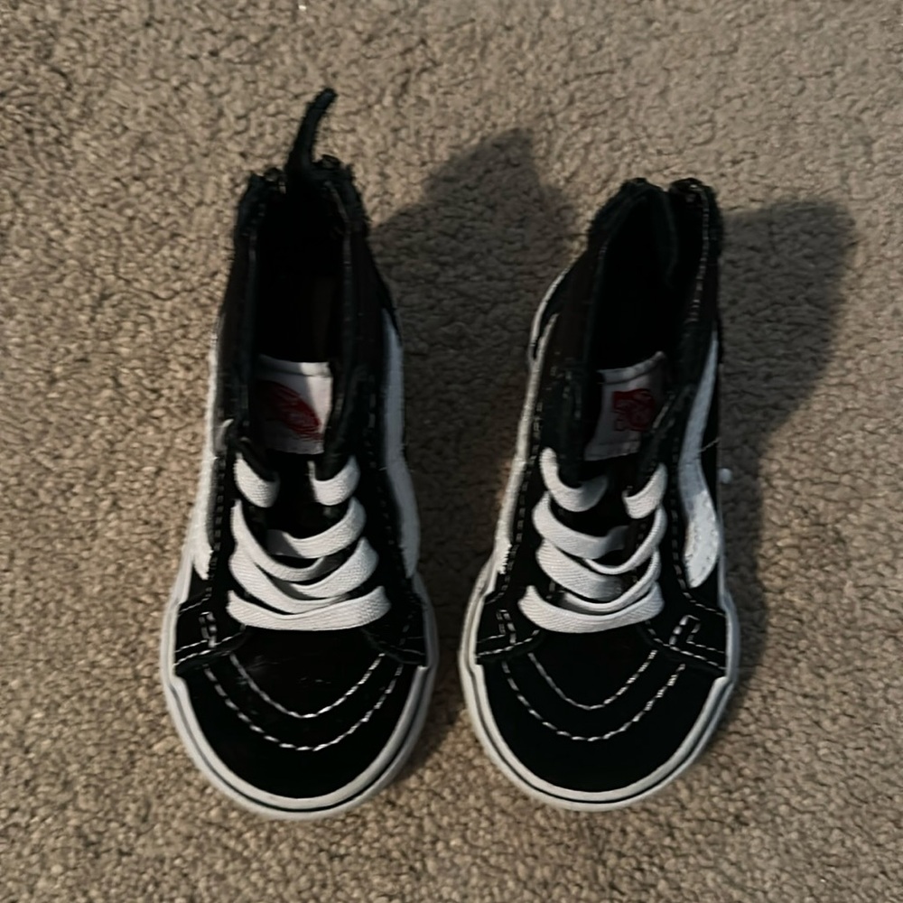 Like New Toddler Vans High Tops size 4.5